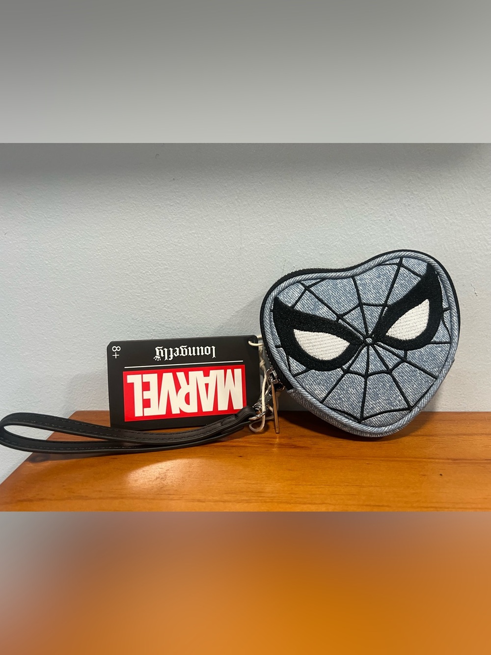 LOUNGEFLY NWT Marvel Spider-Man Mask Heart Shaped Denim Hard Tag Coin Purse